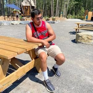 Meet your Posher, Miguel